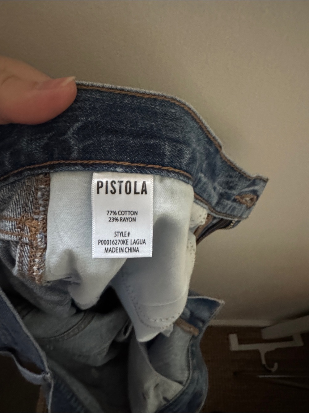 Pistola Kacey Mid Rise Cuffed Boyfriend Jeans Laguna Light Wash NWT Size 29 - Picture 6 of 9